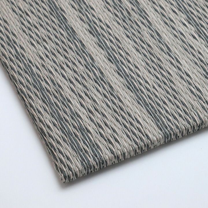 05銀鼠色×墨染色×灰桜色〉 穂波 82cm x 82cm x 15mm フローリング用